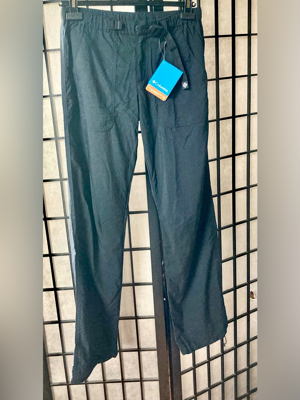 Columbia Women’s UPF 50+ Black Cargo Pants with Drawstring legs